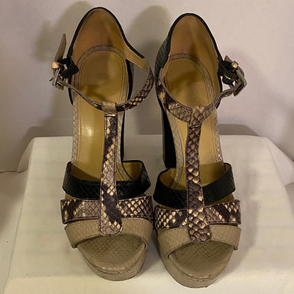Michael kors, Stylish Women's Snakeskin Pattern Sandals